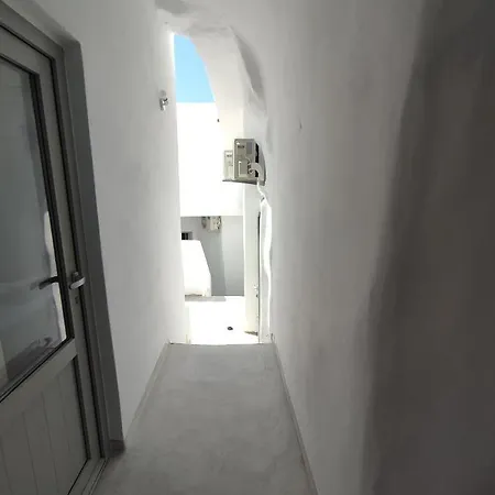 Thira Economy Hotel Fira (Santorini)