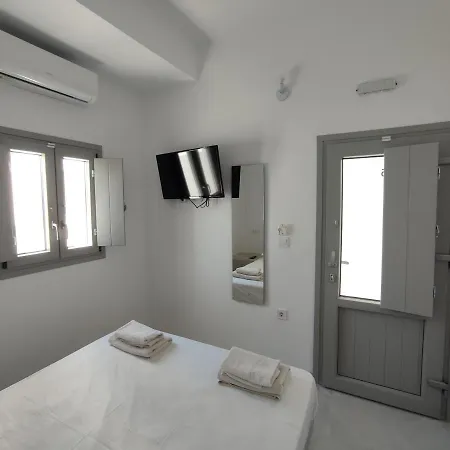 Hotel Thira Economy *